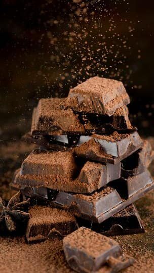Dark chocolate: Chocolate and cocoa products are loaded with flavonoid compounds, which improve your memory and reaction time.

