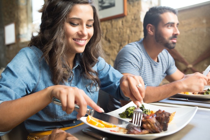 7 Precautions To Take Before Eating at a Restaurant | Eat This Not That