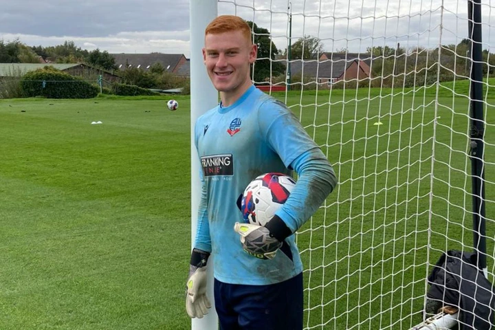 Bolton Wanderers B sign ex-Man United, Oldham and Oxford goalkeeper  Mackenzie Chapman | The Bolton News