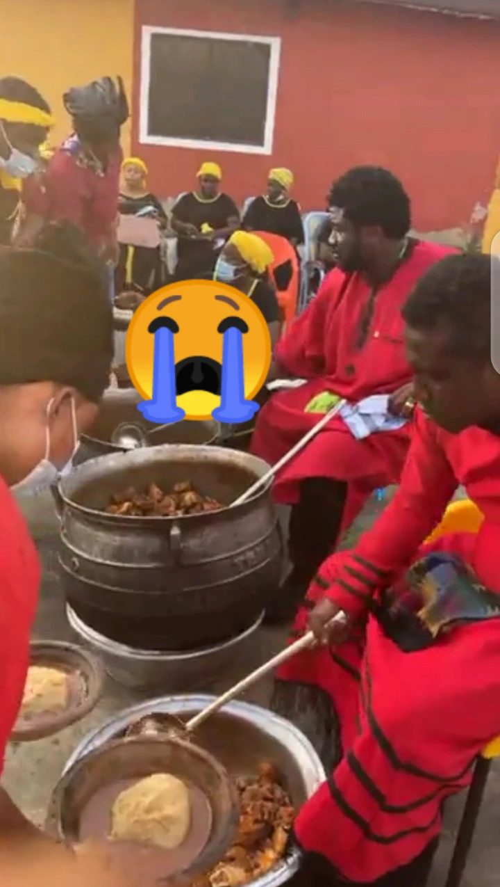 This shows the end time: Netizens says after Ajagurajah served fufu as communion in his church