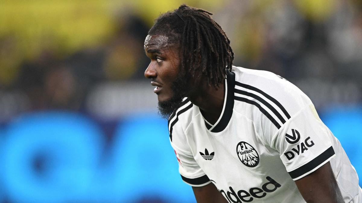 Lilian Brassier im Trikot der Eintracht