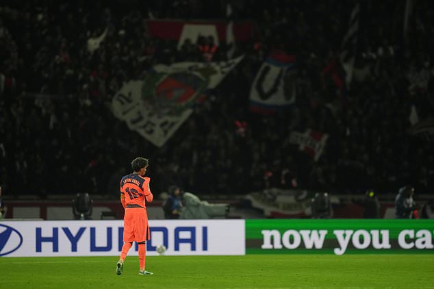 Barcelona's Lamine Yamal gestures end of the Champions League opening phase soccer match between Paris Saint-Germain and FC Barcelona in Paris, Tuesday, Oct. 20, 2026. (AP Photo/Thibault Camus)