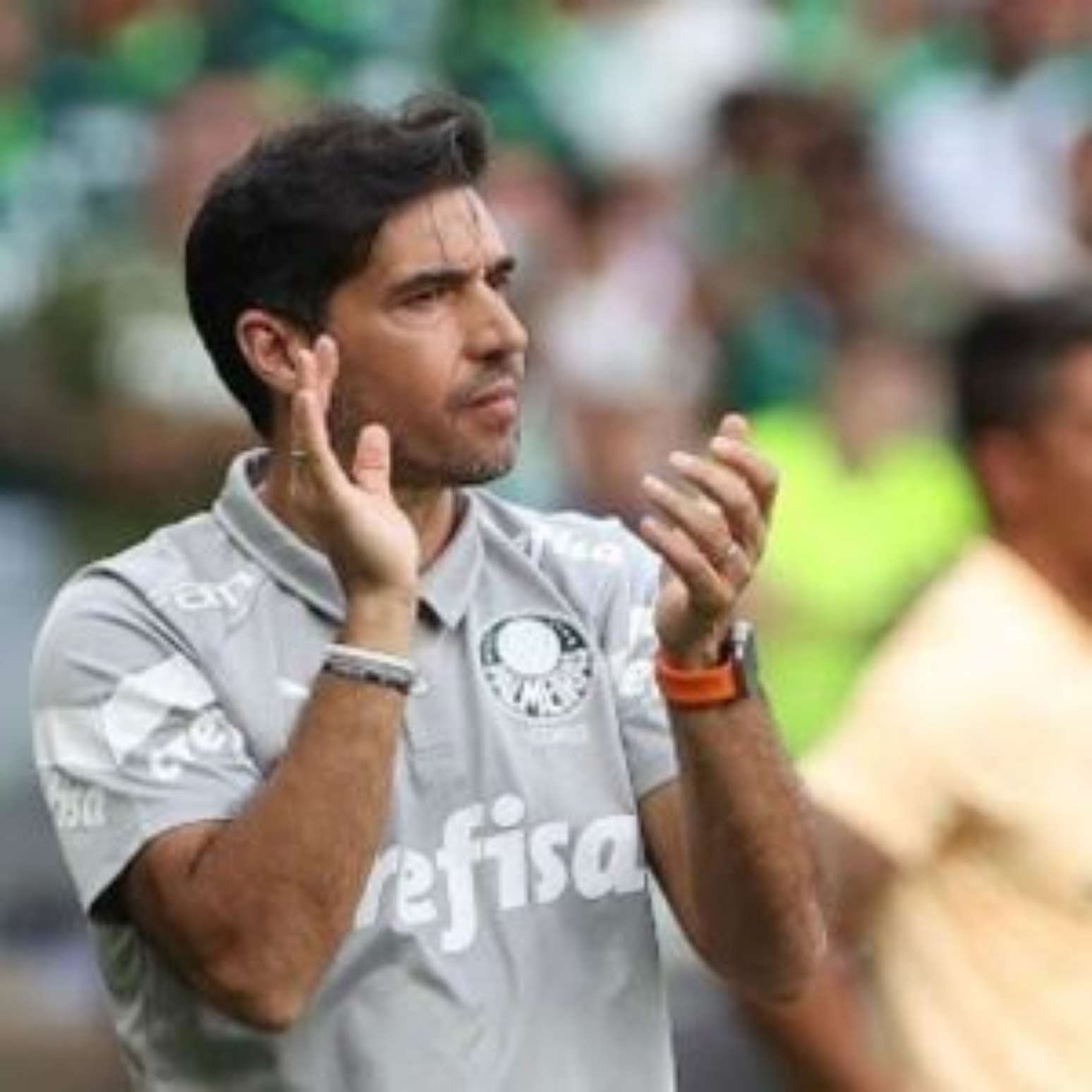 Abel Ferreira e Palmeiras têm nova oportunidade de assumir liderança do Brasileirão.