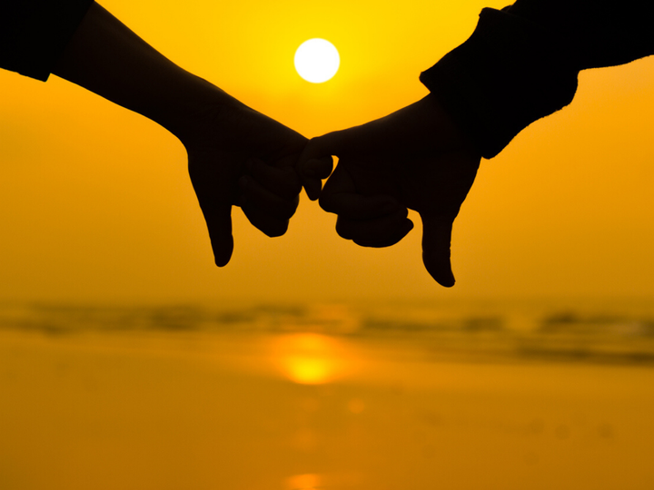 Relationship counsellor suggests ways to build a closer bond with your  partner - Times of India