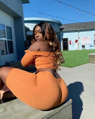 Scammer with photos of Zeebee g