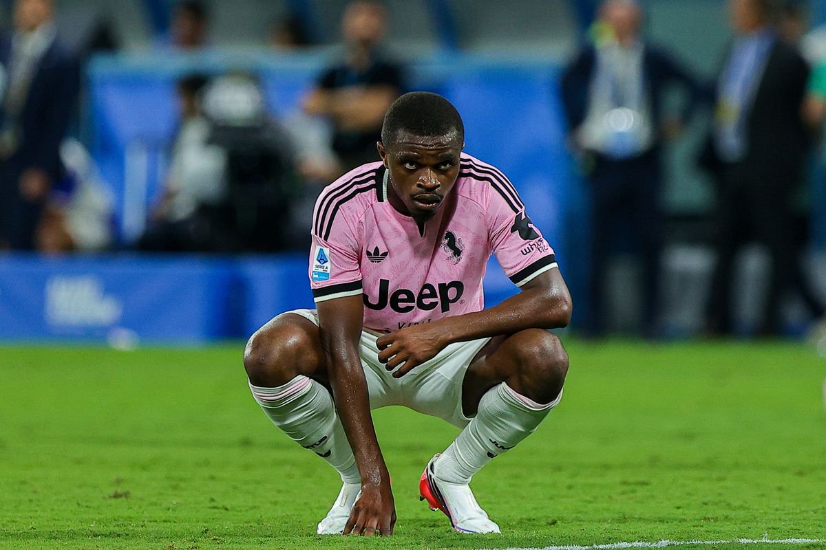 REGGIO NELL'EMILIA, ITALY - SEPTEMBER 13: Pierre Kalulu of Juventus FC disappointed after lose during the Serie A match between US Sassuolo and Juventus at Mapei Stadium - Citta' del Tricolore on September 13, 2026 in Reggio nell'Emilia, Italy. (Photo by Fabio Patamia/Getty Images)