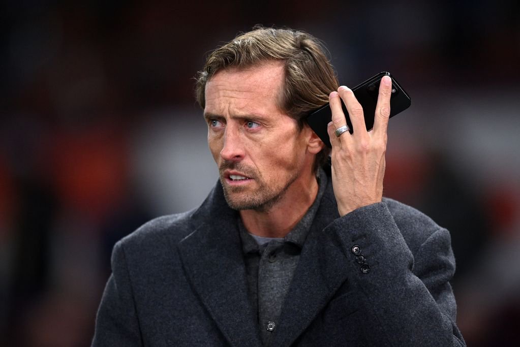Peter Crouch has warned Liverpool against making a midfield transfer switch in January