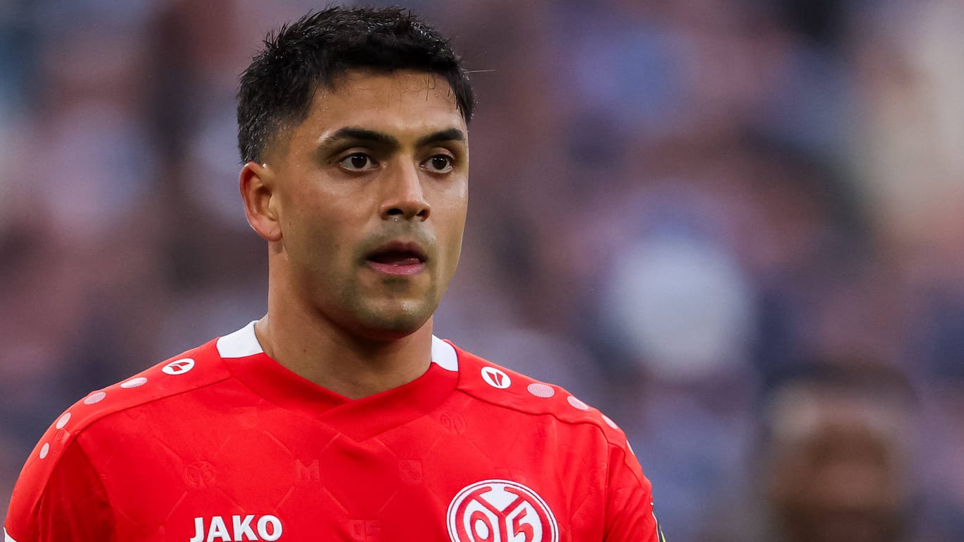 Nadiem Amiri: Vor den Trainingseinheiten gönnt er sich einen besonderen Luxus.