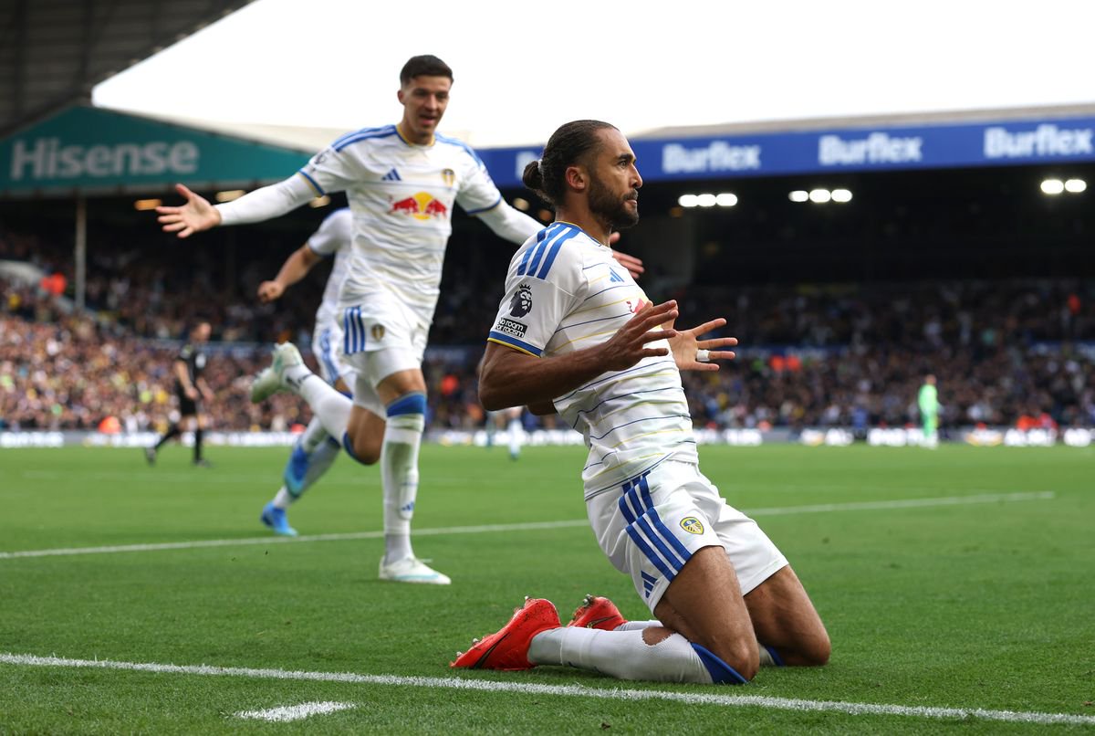 LEEDS, ENGLAND - OCTOBER 18: Dominic Calvert-Lewin of Leeds celebrates after scoring the Leeds goal during the Premier League 2026/27 match between Leeds United and Manchester United at Elland Road on October 18, 2026 in Leeds, England. (Photo by Stu Forster/Getty Images)