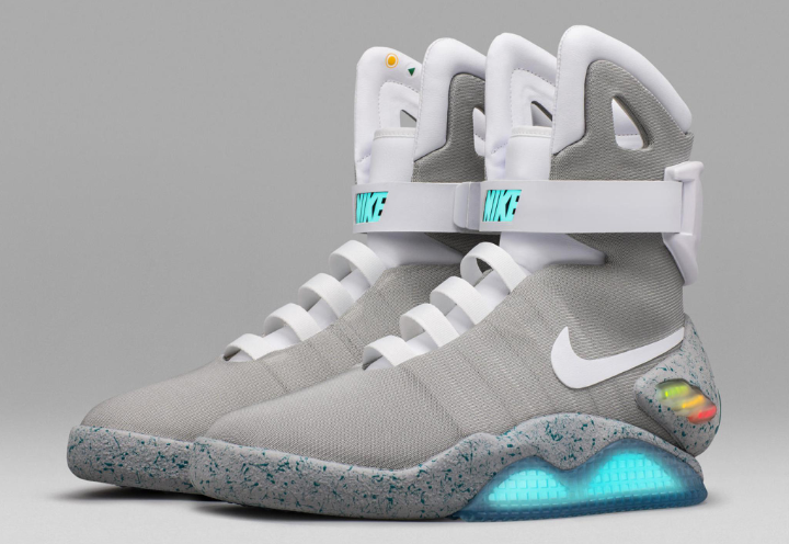 35000 nike moon boots