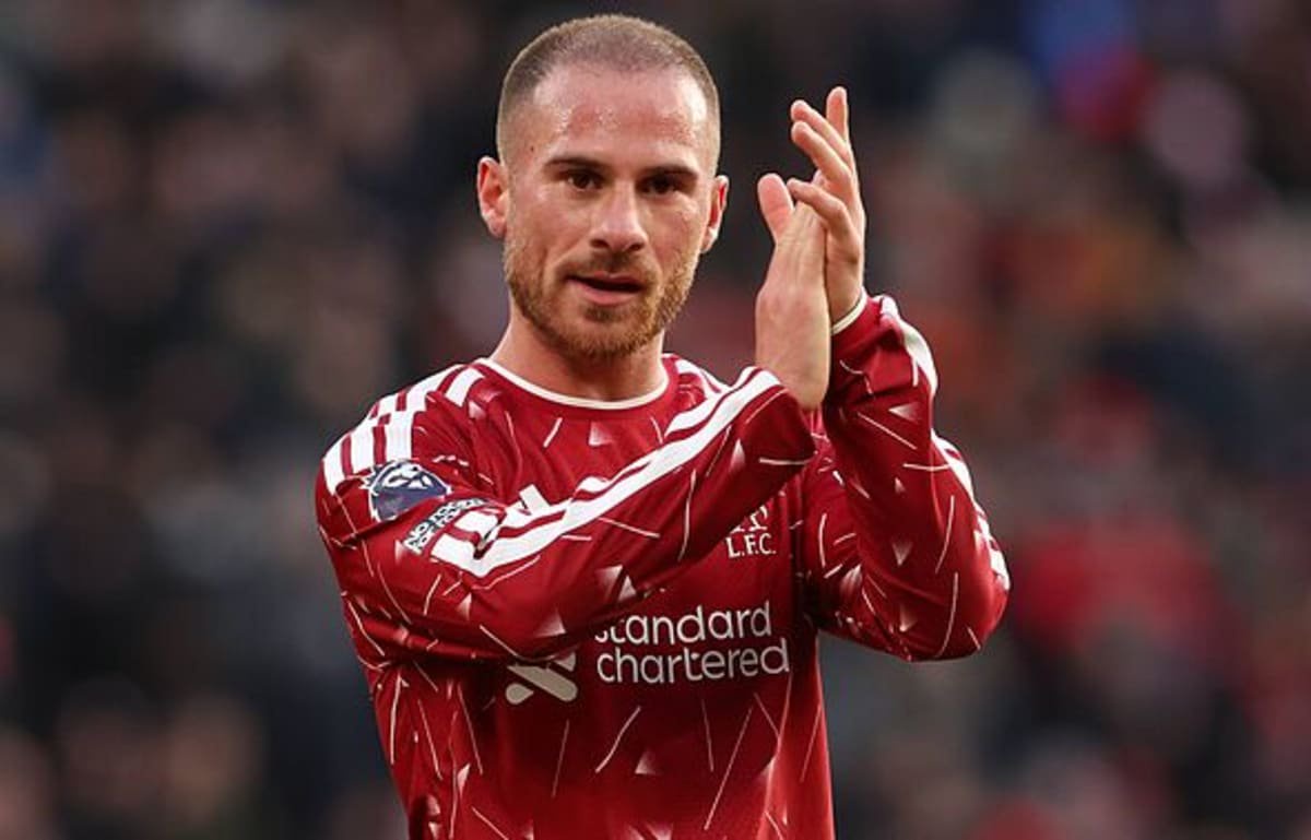 LIVERPOOL, ENGLAND - OCTOBER 25: Alexis Mac Allister of Liverpool applauds fans after the Premier League 2026/27 match between L
