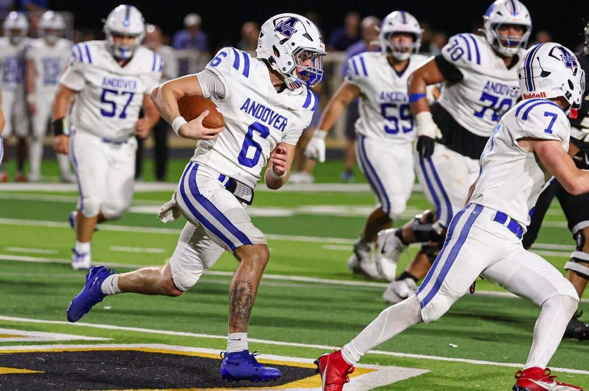 Andover senior quarterback Will Quinn has helped lead the Trojans to their first 8-0 start since 2013, using his dual-threat ability to guide an offense that has fueled a second straight undefeated league championship.