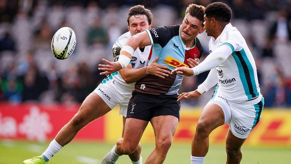 George Furbank playing against Vannes