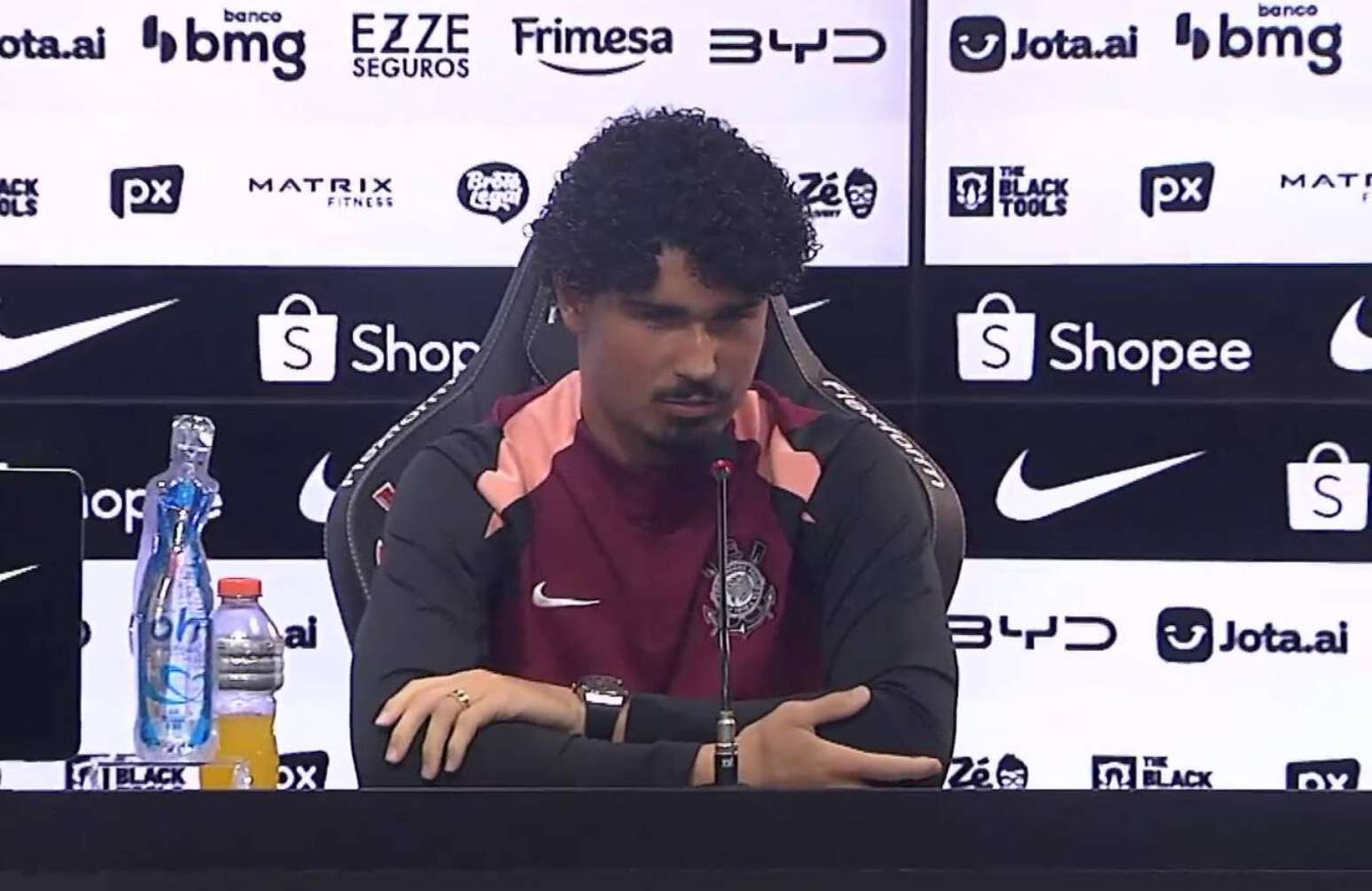 André Ramalho falou com a imprensa em coletiva –
