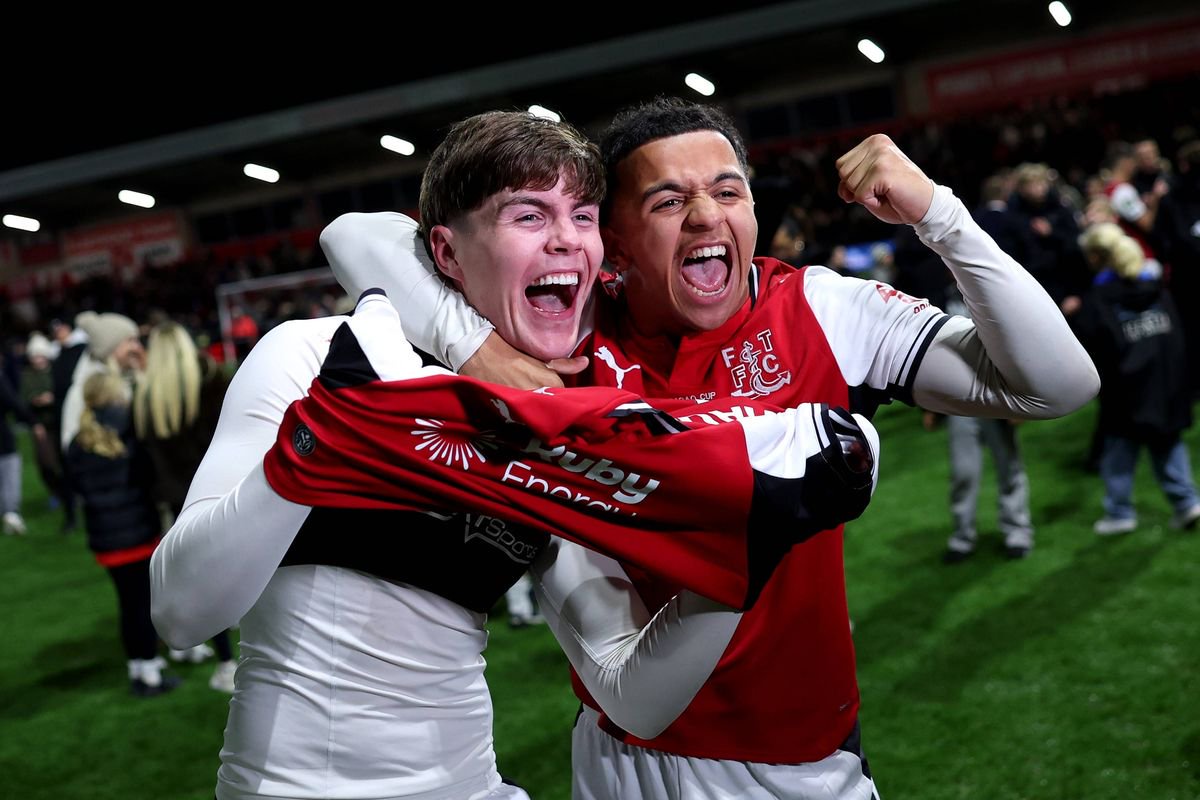 FLEETWOOD, ENGLAND - OCTOBER 27: Conor Haughey and Raffaele Cirino of Fleetwood Town celebrate after the Carabao Cup Fourth Round match between Fleetwood Town and Arsenal at Highbury Stadium on October 27, 2026 in Fleetwood, England. (Photo by Lewis Storey/Getty Images)