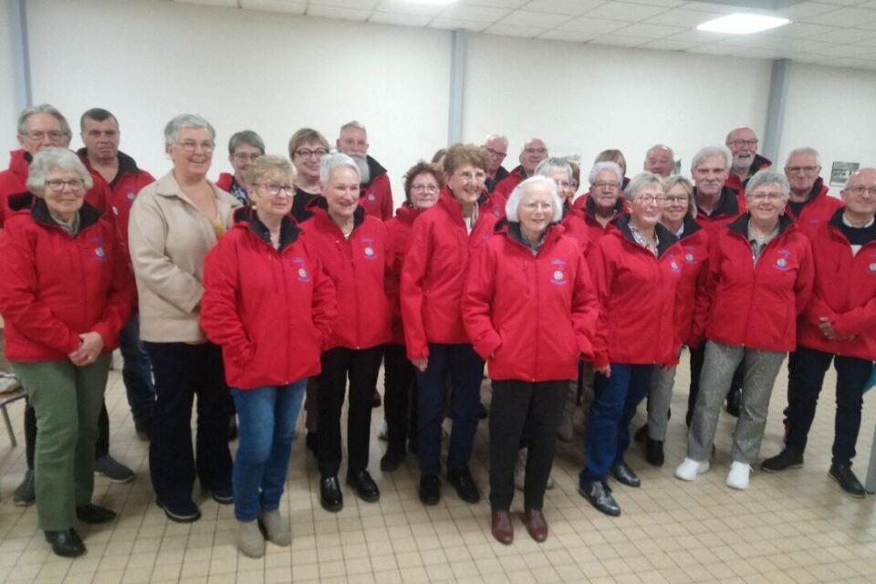 Les marcheurs équipés de nouvelles tenues.