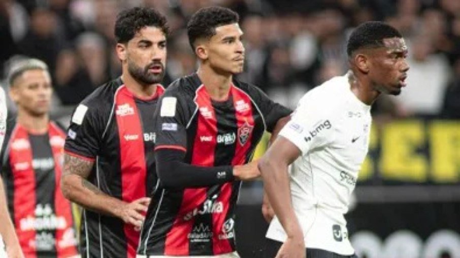 André sofre o único pênalti marcado para o Corinthians no Brasileiro