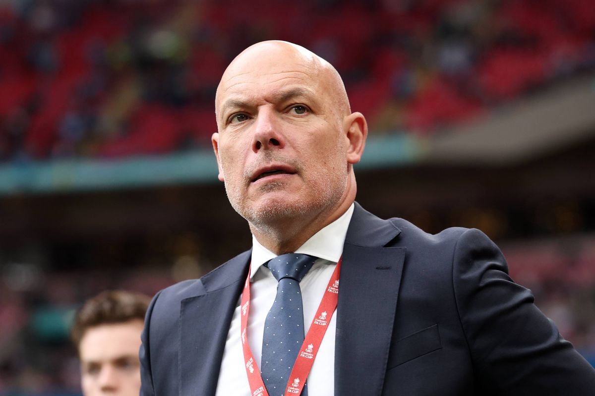 Howard Webb prior to the Emirates FA Cup Final match between Chelsea and Manchester City. 