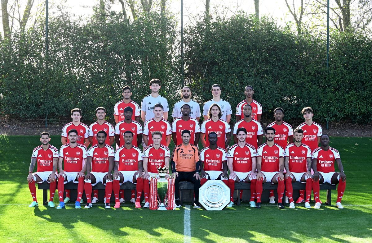 Arsenal's squad photo