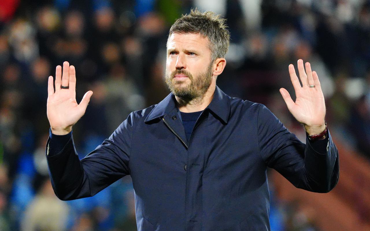 'It was tough to watch': Heartbroken Michael Carrick apologises to United fans after 'unacceptable' Como loss
