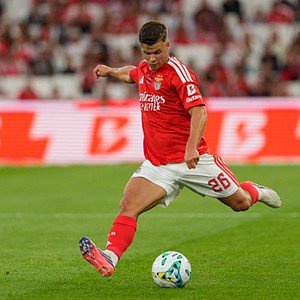 Samuel Dahl - Confira aquelas que devem ser as escolhas iniciais de Marco Silva para a rece￧￣o do Benfica ao Vit￳ria SC, relativa ￠ 8.ﾪ jornada da I Liga, agendada para as 18h00 deste domingo. 