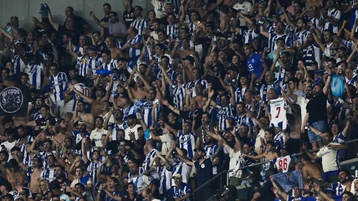 Adeptos do FC Porto em Sevilha