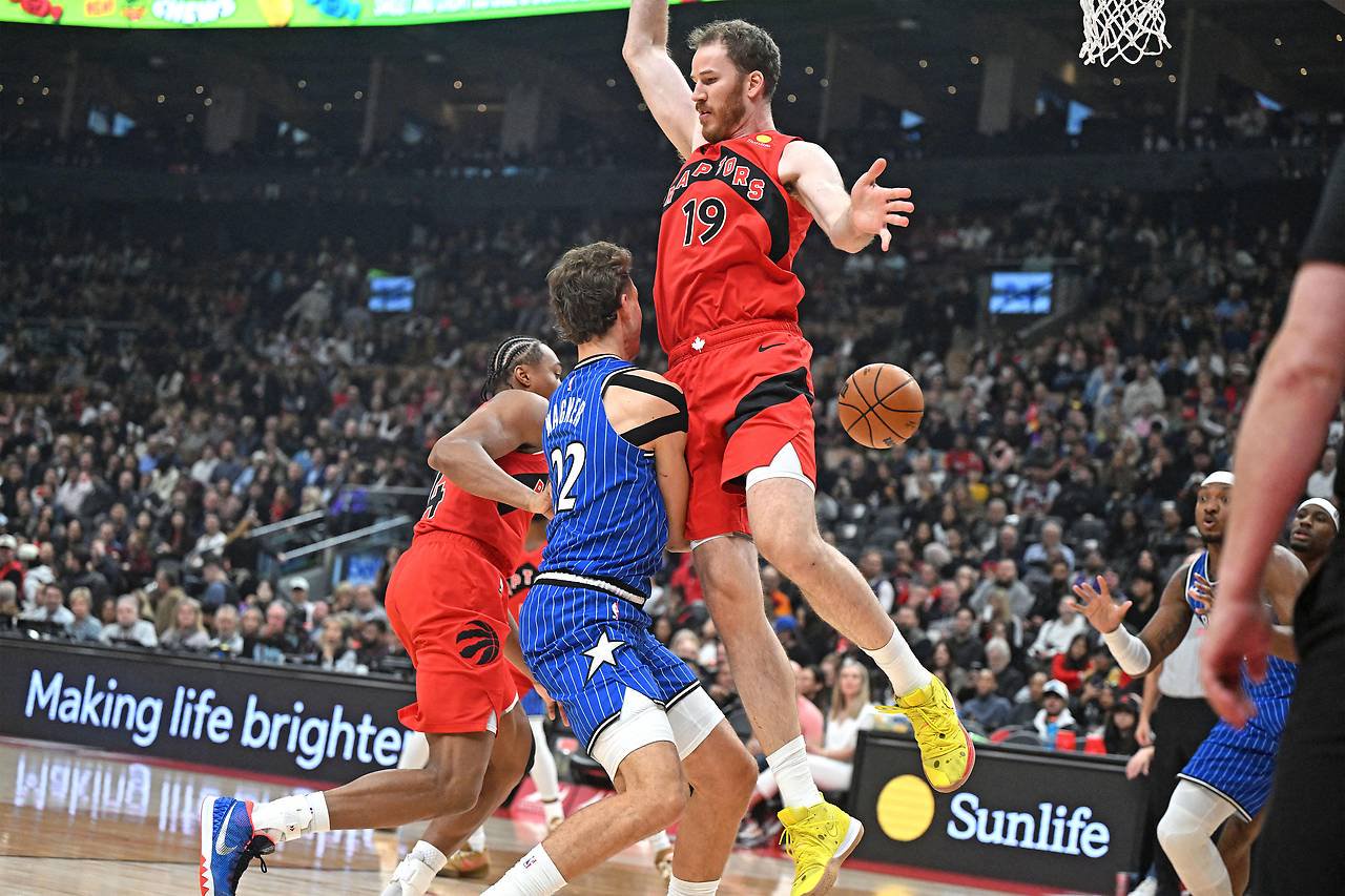 Jakob Pöltl (Toronto Raptors) im Spiel gegen Orlando Magic