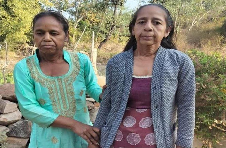 3 children of the same family in raisen who became old before their age