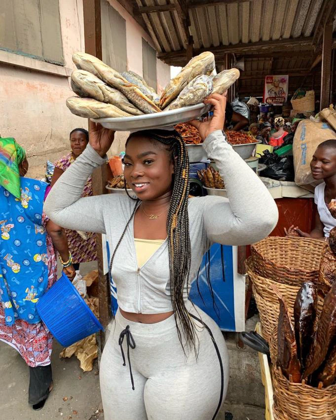 See photos of all the 5 times beautiful curvy women went to market to sell local items