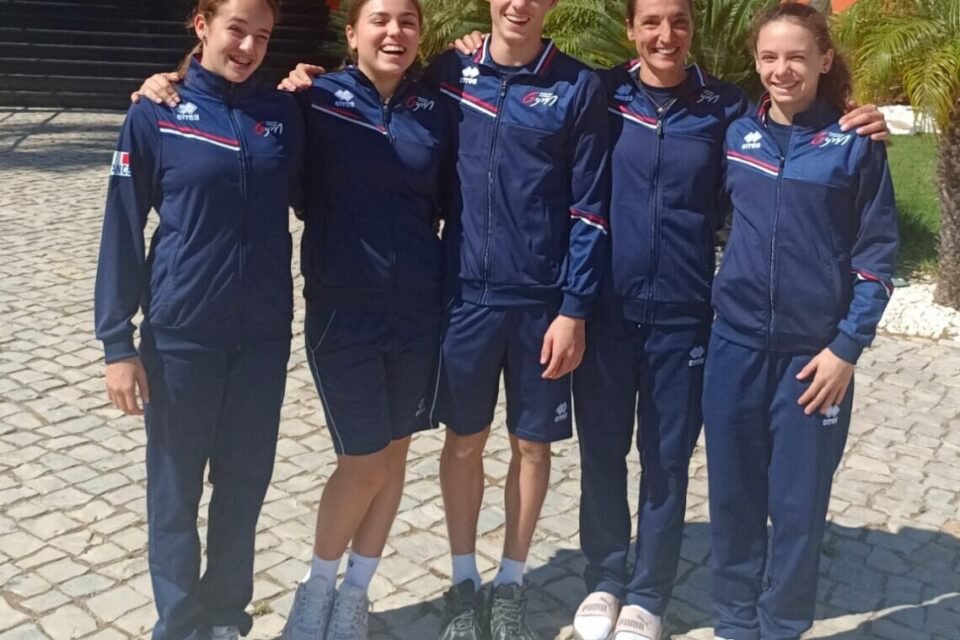 Plusieurs membres du club de tumbling de Melun, l'USM Gym la Melunaise, étaient présents pour la Loulé Cup.