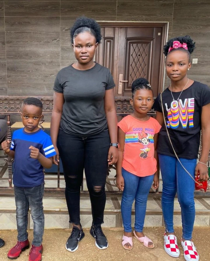 See photos of actor Kwaku Manu and his beautiful family