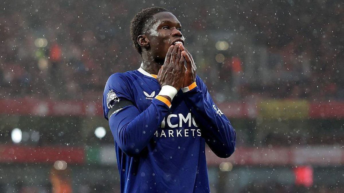 Thierno Barry reacts after missing a chance