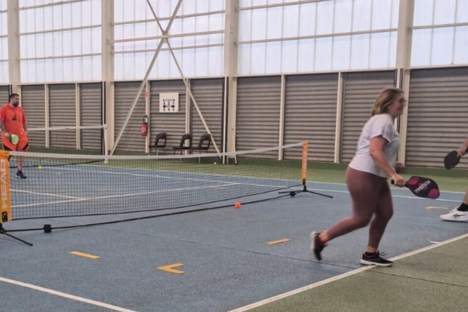 Les séances de pickleball ont lieu le mercredi de 18 h à 19 h 30.