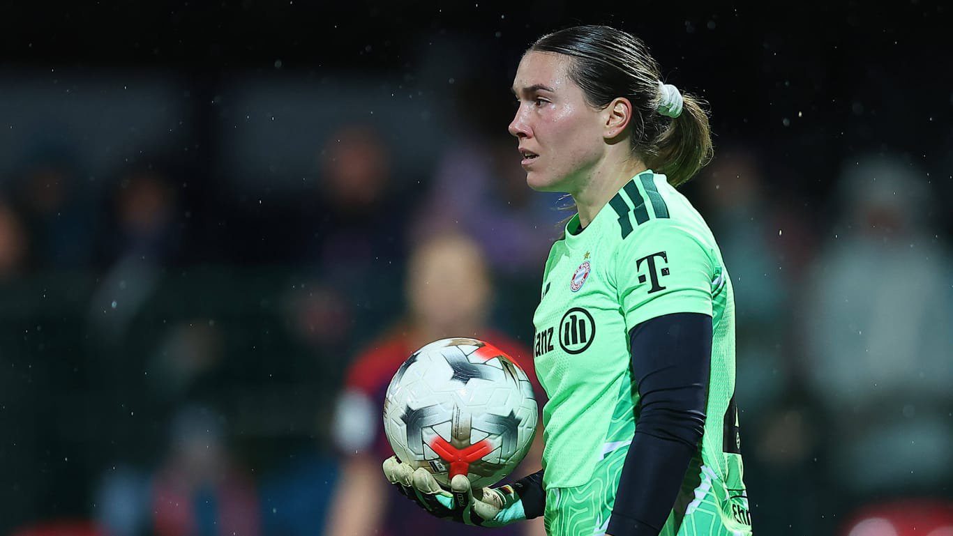 Vanessa Gilles im Torwarttrikot: Sie musste spontan zwischen den Pfosten einspringen.