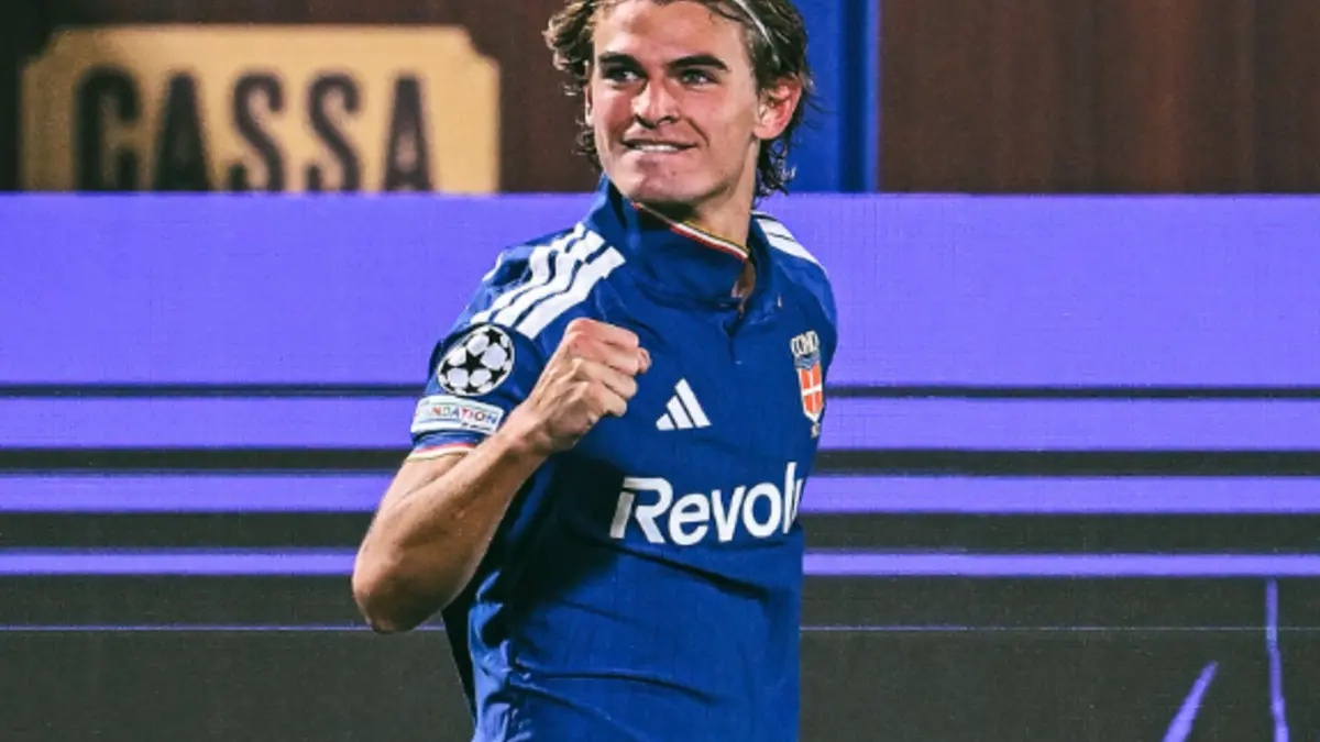 Nico Paz brilhou pelo Como frente ao Manchester United