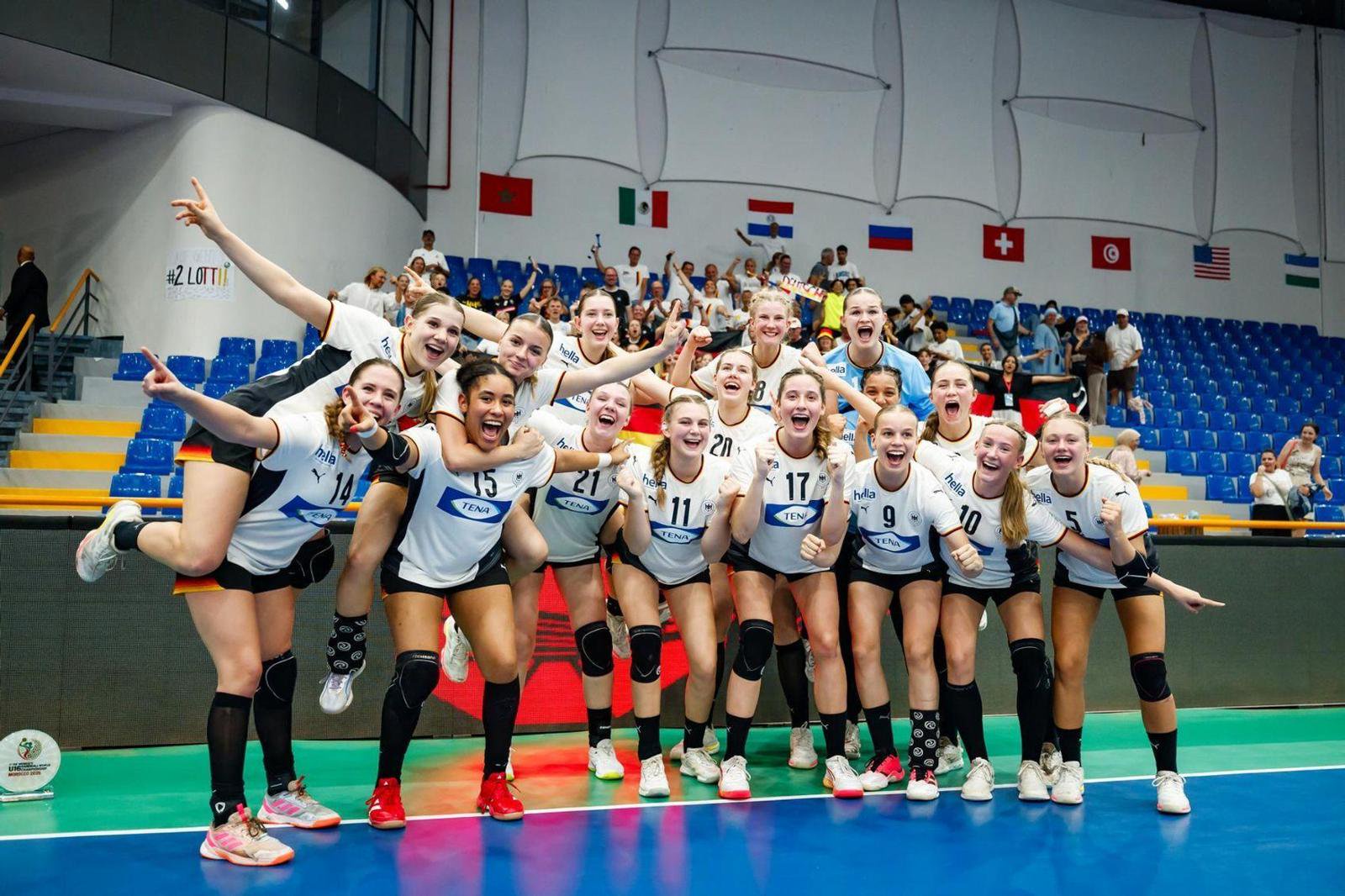 Eine starke Truppe: Die deutschen U16-Handballerinnen holen bei der WM in Marokko die Goldmedaille.