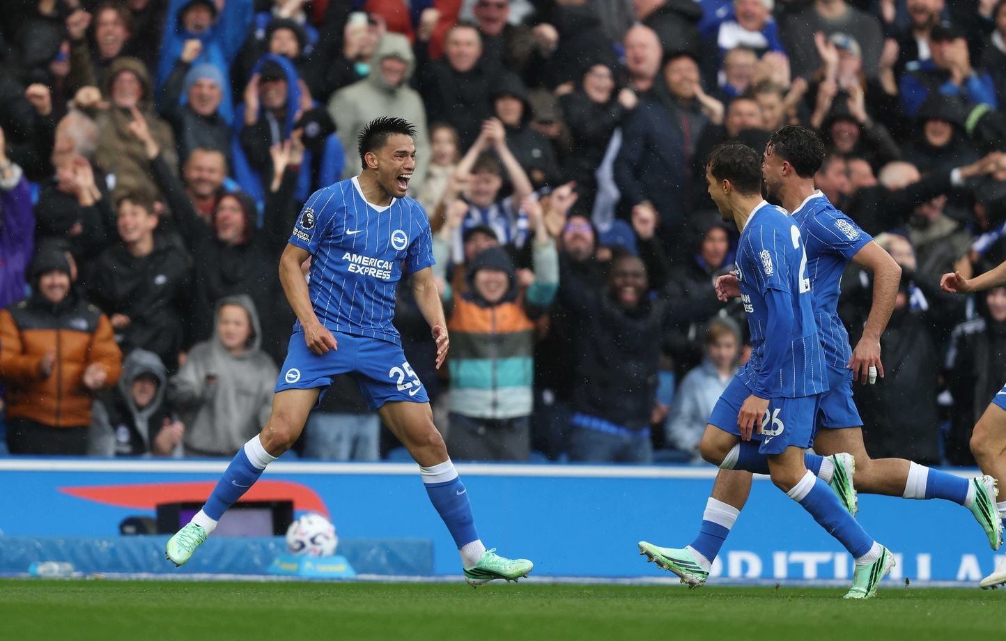 Diego Gomez a inscrit un but depuis le milieu de terrain lors de la victoire de Brighton contre Crystal Palace en Premier League, le 18 octobre 2026.
