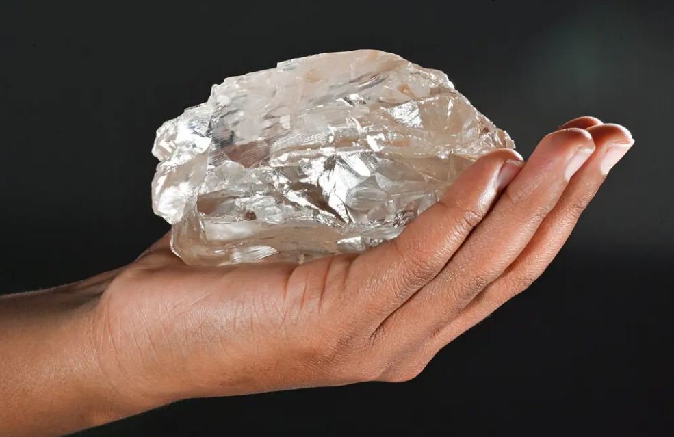 Berlian Raksasa Hampir 2.500 Karat Ditemukan di Botswana, Begini Wujudnya