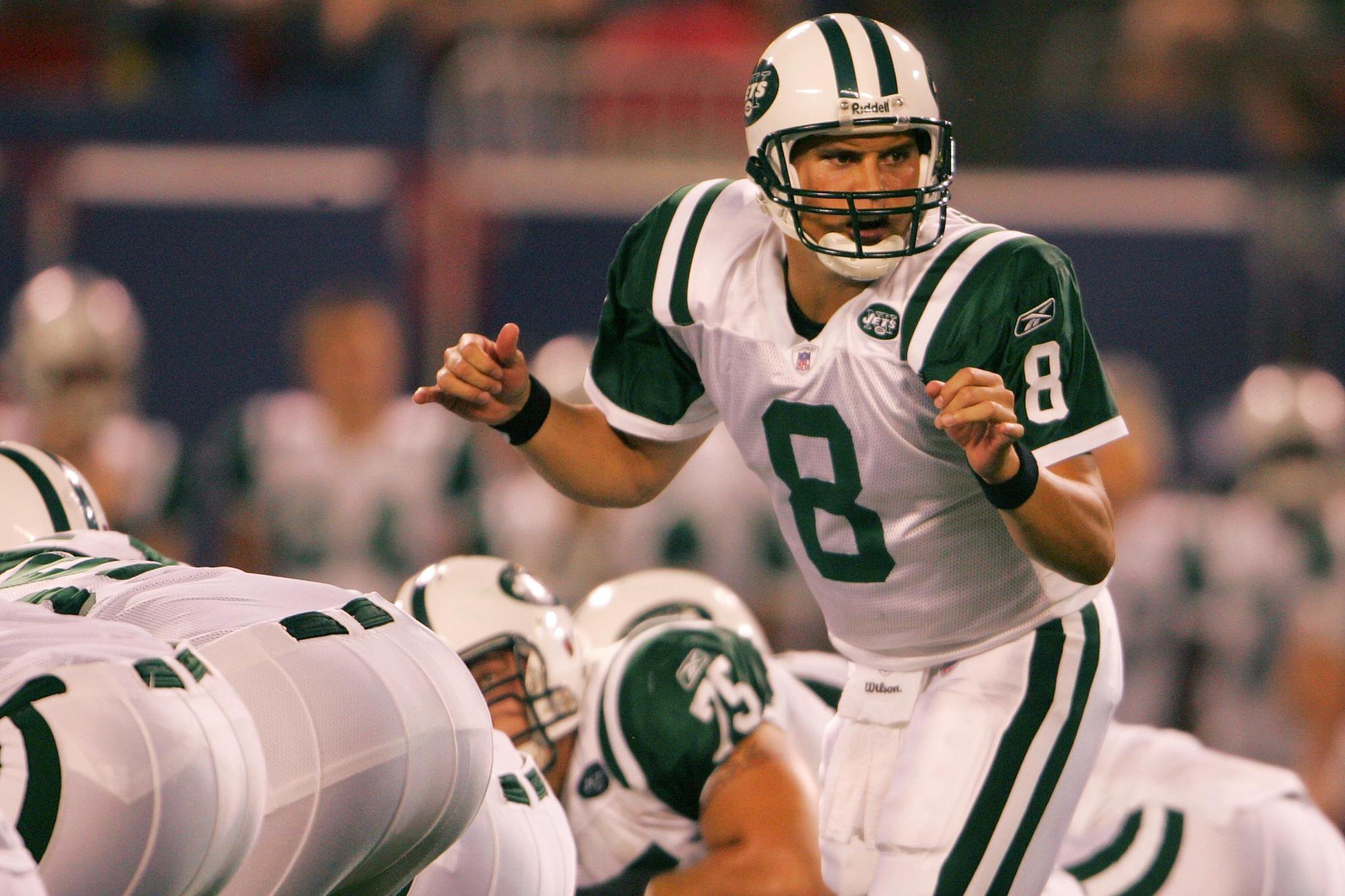 Marques Tuiasosopo playing for the Jets in a 2007 preseason game.
