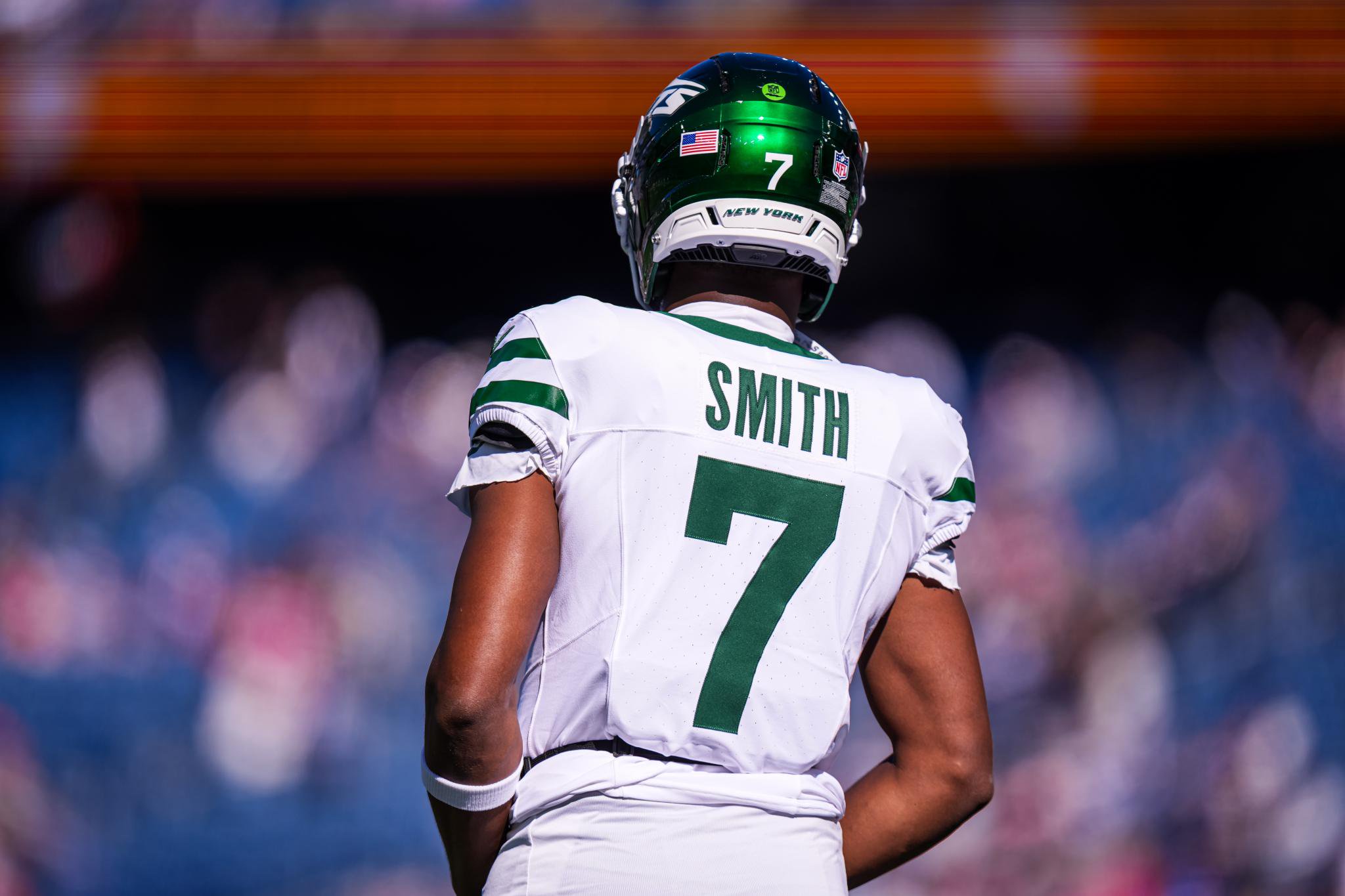 Oct 18, 2026; Foxborough, Massachusetts, USA; New York Jets quarterback Geno Smith (7) warms up before the start of the game against the New England Patriots at Gillette Stadium. Mandatory Credit: David Butler II-Imagn Images