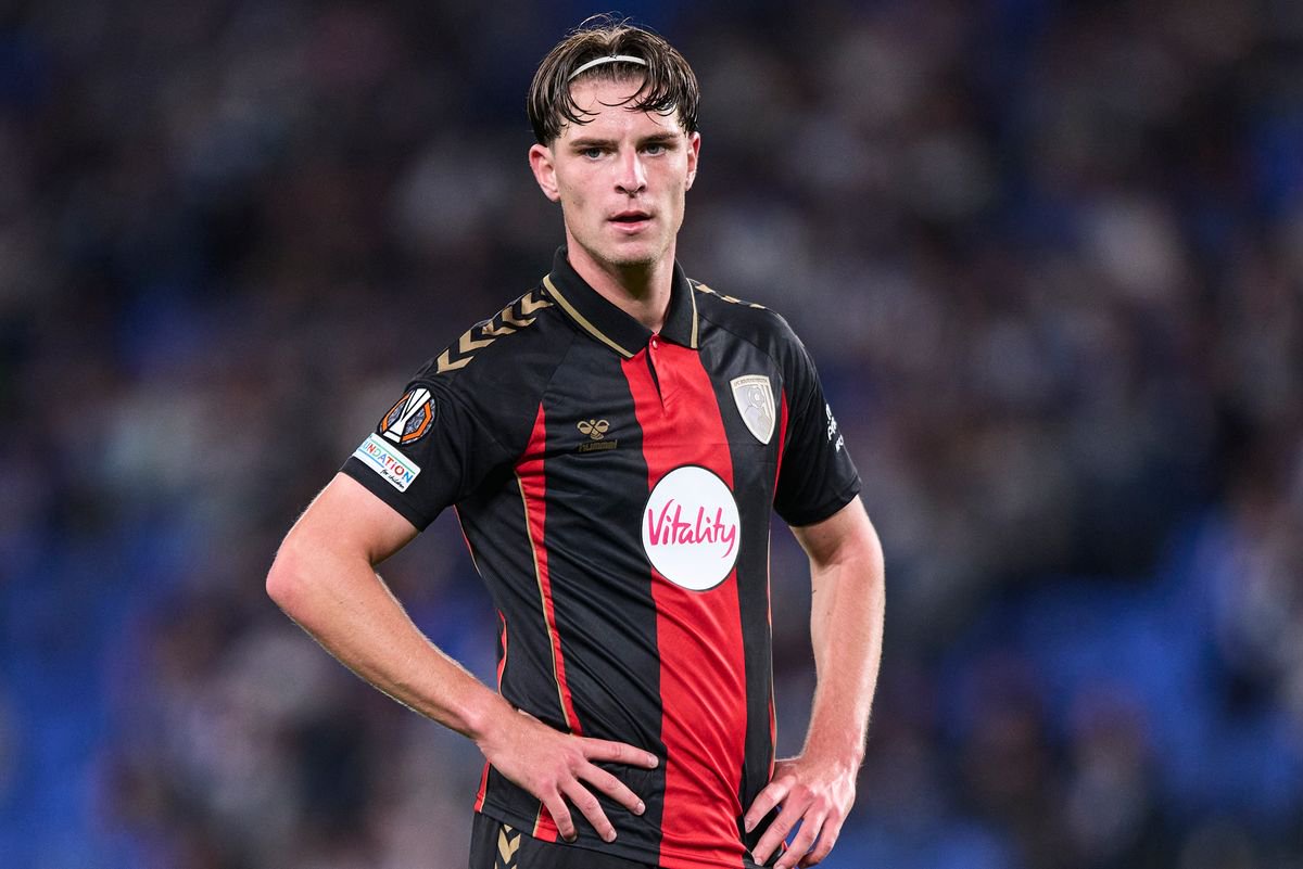 Alex Scott of AFC Bournemouth looks on during the UEFA Europa League 2026/27 Phase MD1 match between Real Sociedad and AFC Bournemouth at Estadio Anoeta