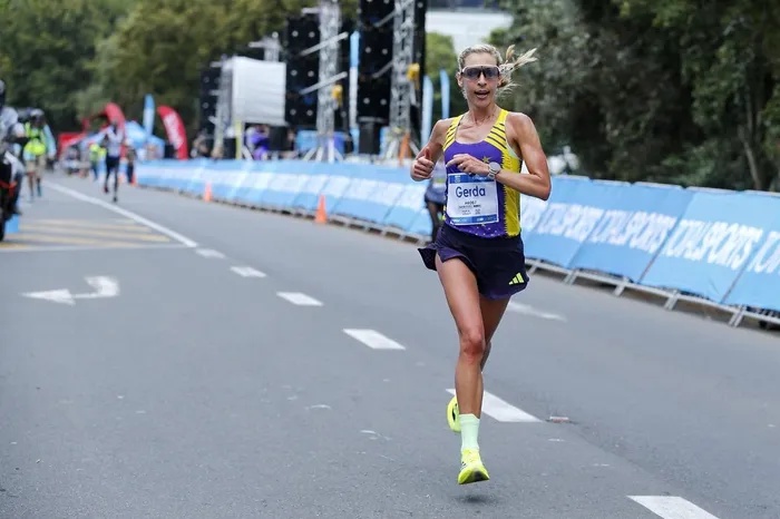 Ultra-marathon legend Gerda Steyn headlines the stellar field for the inaugural Absa RUN YOUR CITY MANGAUNG 10K in Bloemfontein this weekend. 