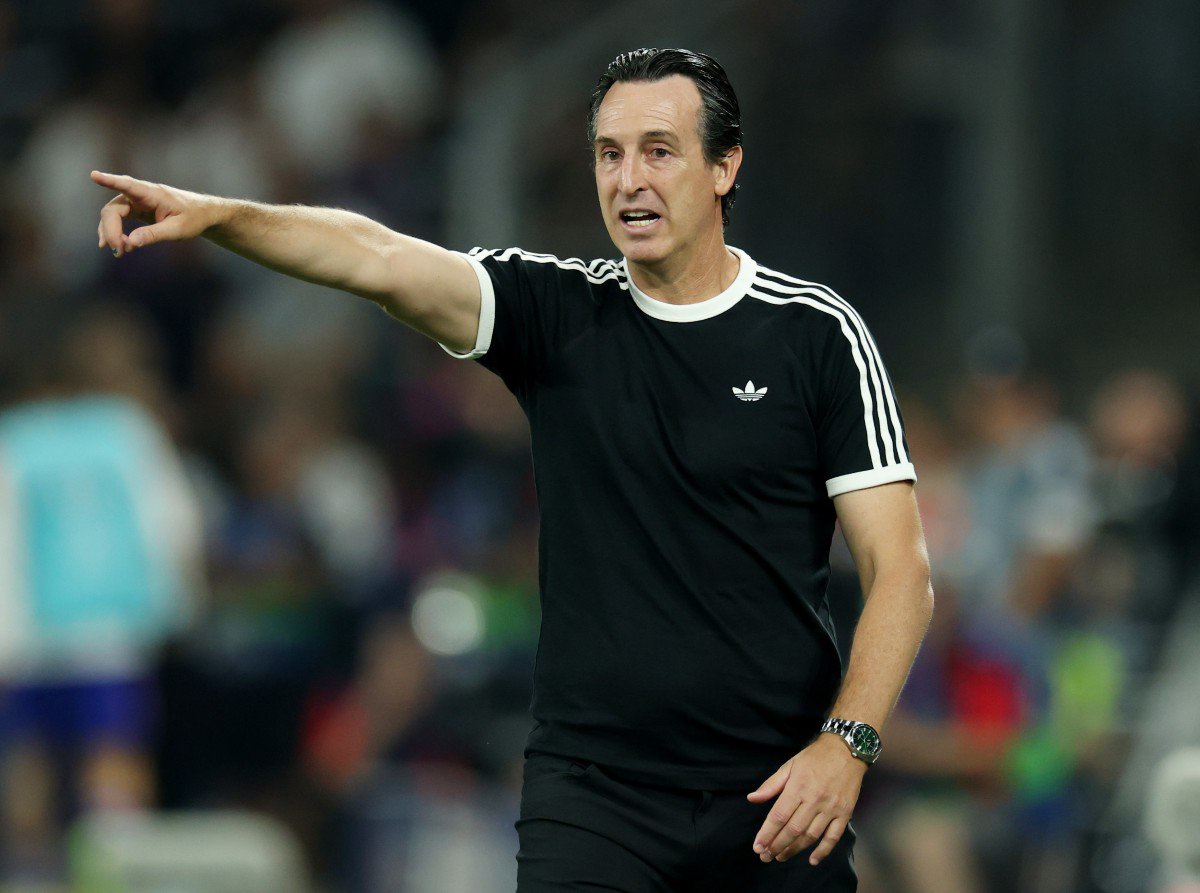 Unai Emery during Aston Villa vs PSG in the Super Cup