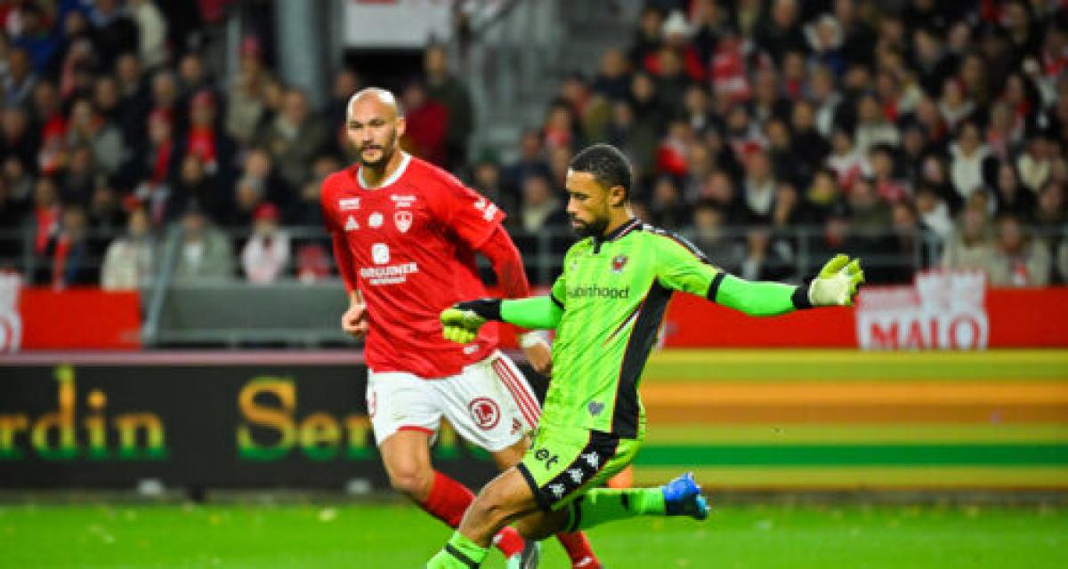 Une bourde et un penalty arrêté : la folle soirée de Yehvann Diouf (Nice) à Brest