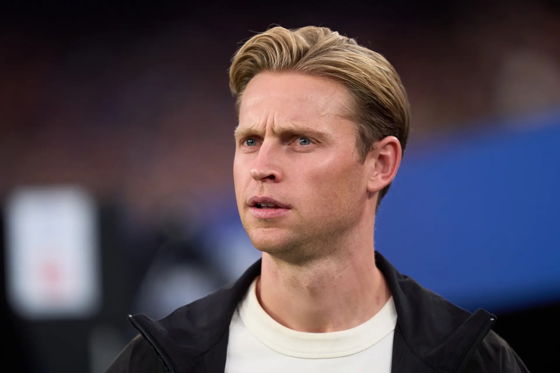 Frenkie de Jong looking quizzical. 