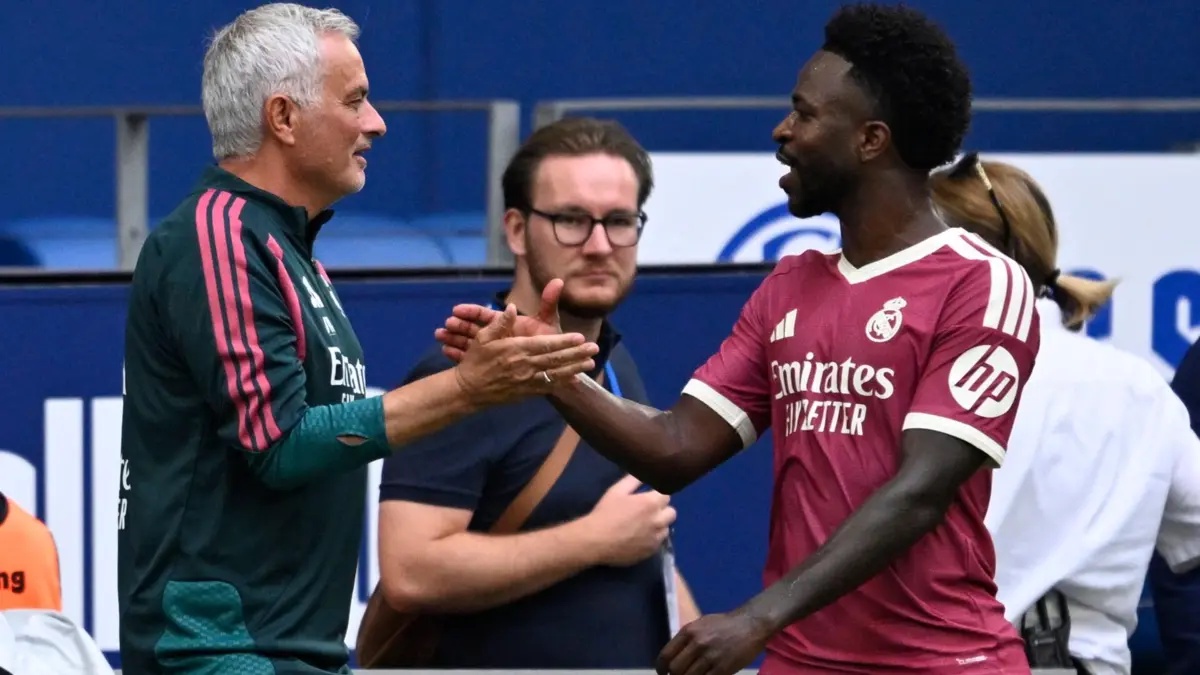 Mourinho e Vinícius Júnior