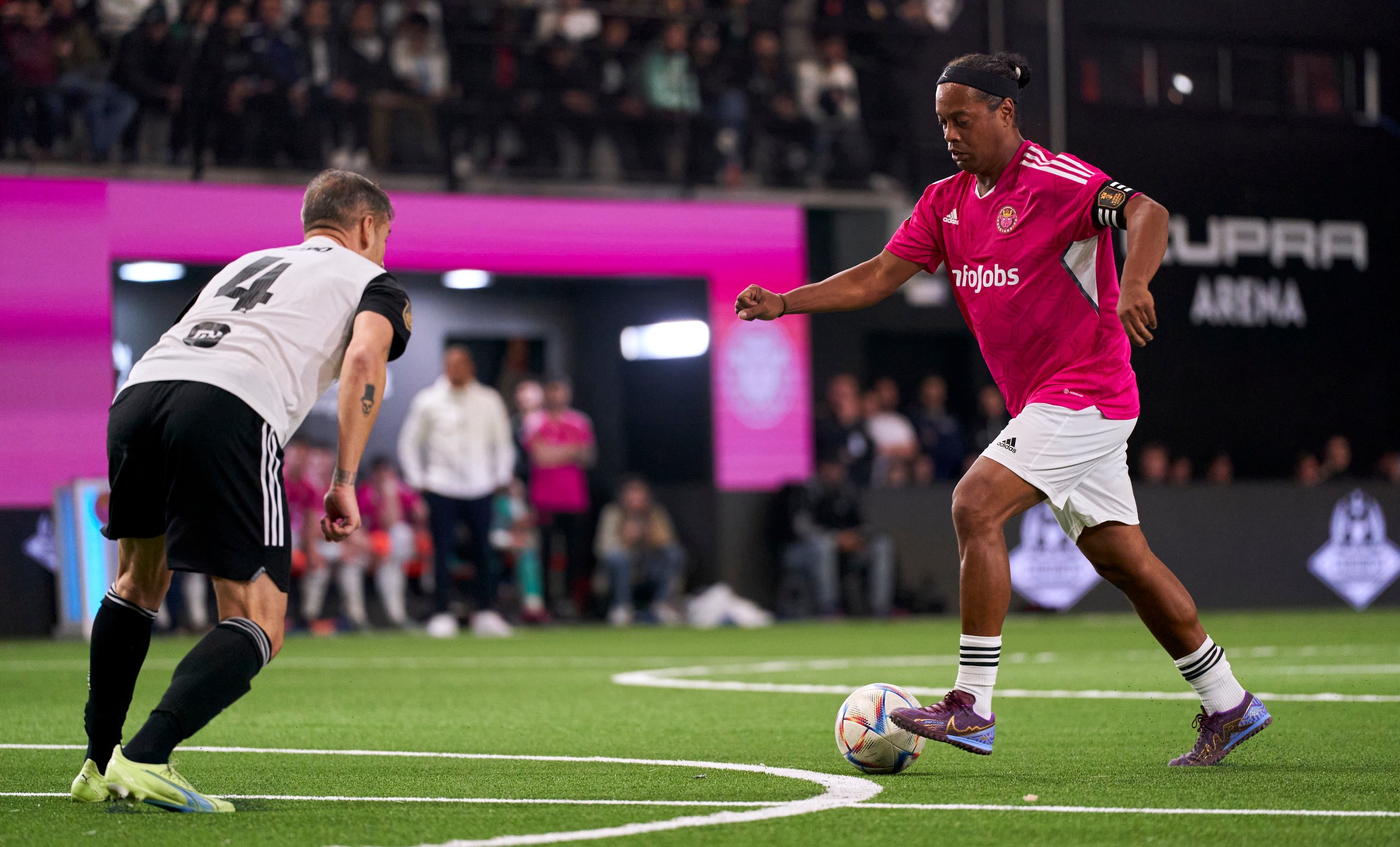 Ronaldinho turned out for Porcinos FC