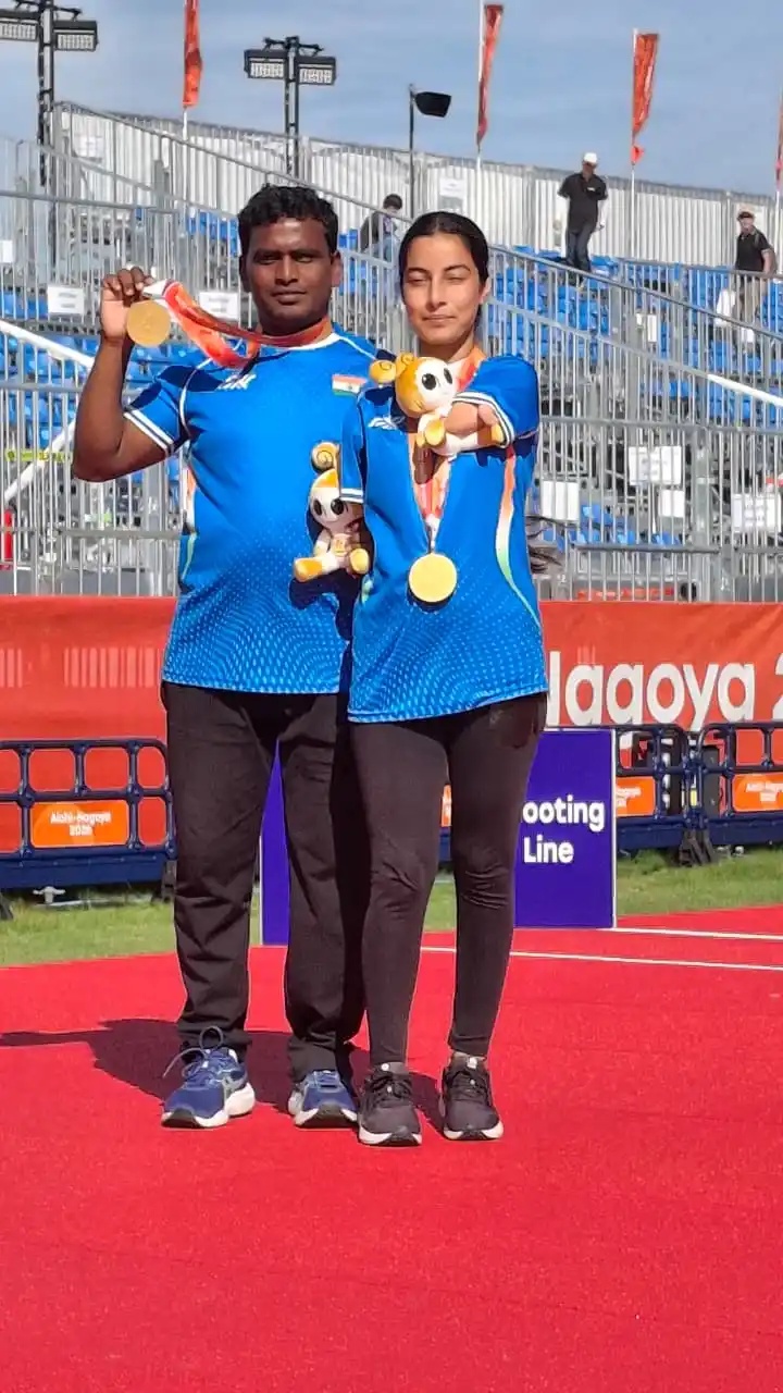 Toman Kumar Taram and Sheetal Devi defeated Indonesia's Teodora Audi Ayudia Ferelly and Ken Swagumilang to win the archery mixed team gold. (SAI)