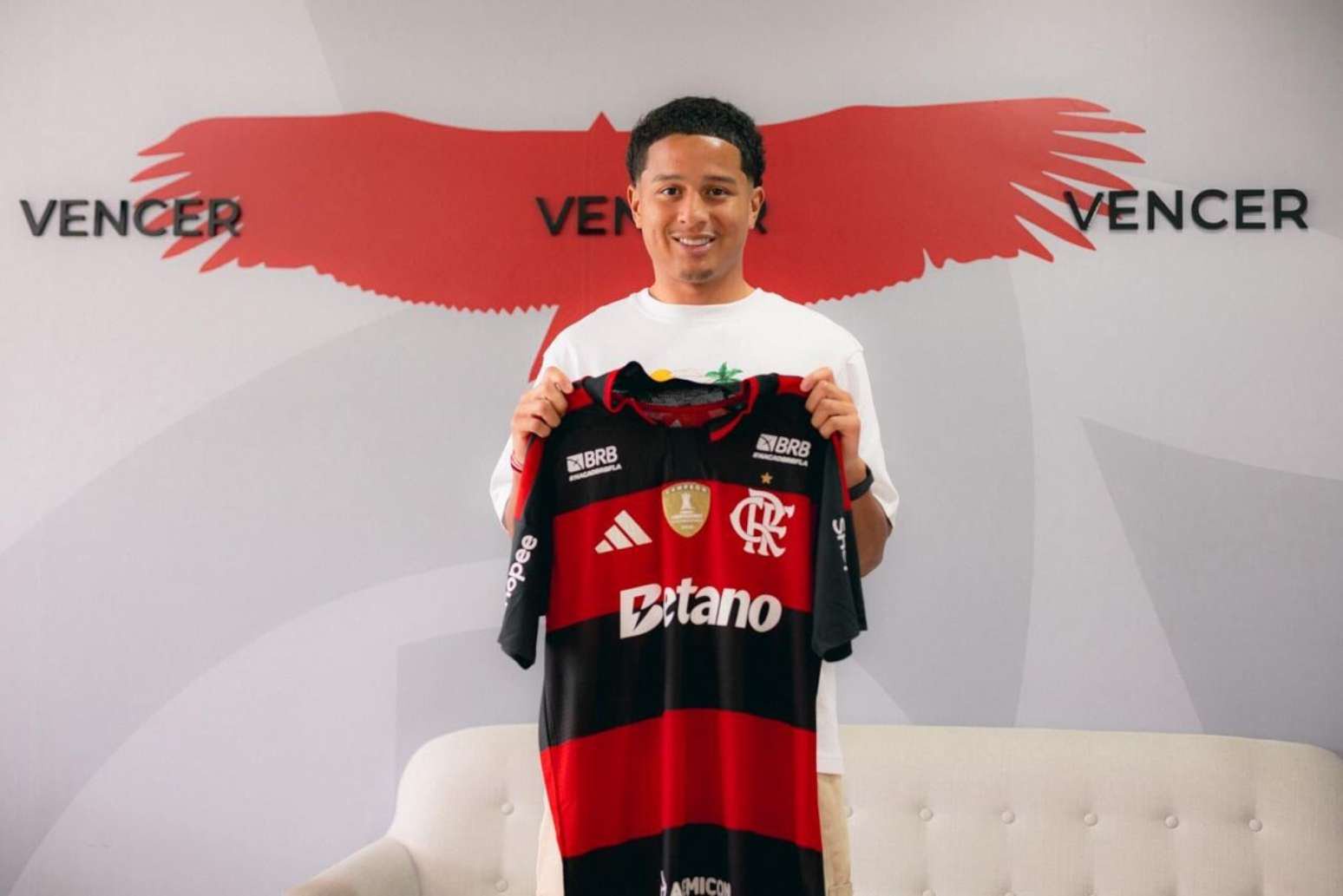 Valencia só entrou em uma partida desde que chegou ao Flamengo –