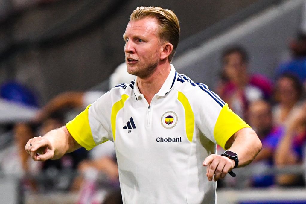 Dirk KUYT assistant coach of Fenerbahce gives instructions during the UEFA Champions League 2026/2027 - Playoffs, second leg match between Lyon and Fenerbahce at Groupama Stadium on August 26, 2026 in Lyon, France. (Photo by Ewen Gavet/Icon Sport via Getty Images)